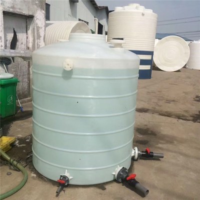 厂家直供湖北荆州地区1吨水箱 1000L塑料水箱 储水罐发销售品质保